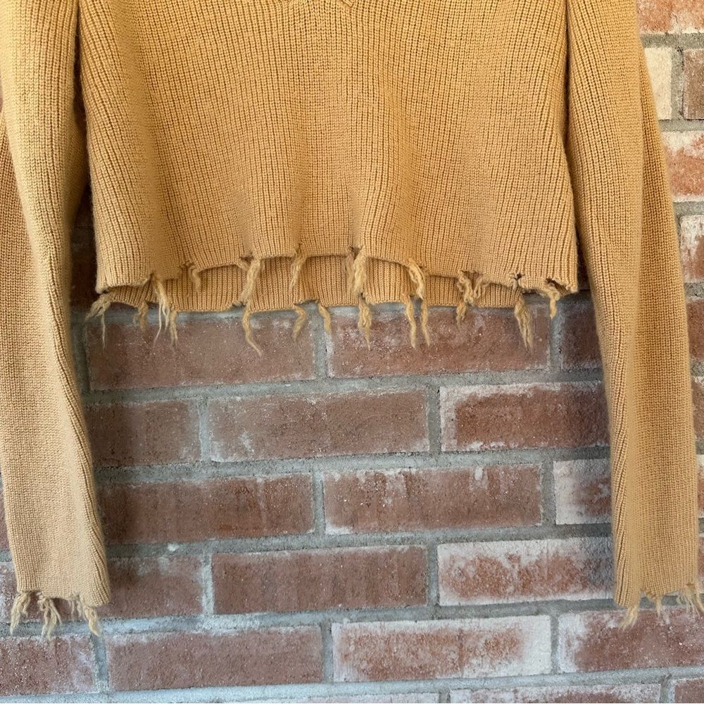 Lovers + Friends Revolve Prospect V Neck Knit Sweater Distressed Tan Crop Small - Picture 4 of 9